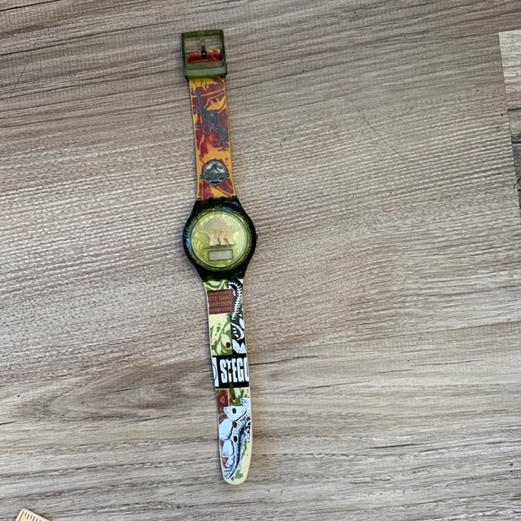 Vintage Jurassic Park digital Dinosaur Wrist Watch Nonworking collectible - Picture 3 of 9